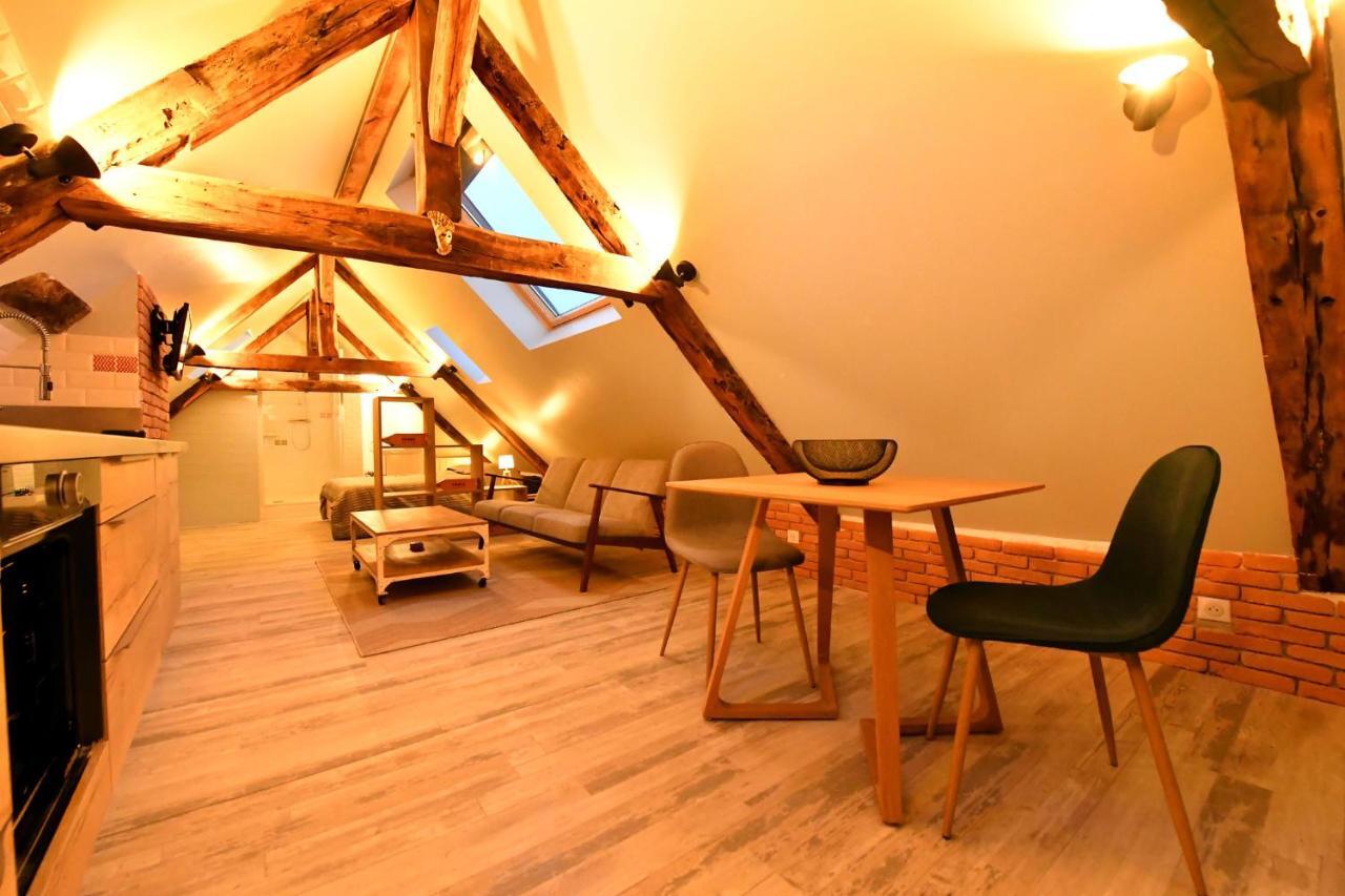 Loft Sous Les Combles - Loft Under The Rafter Apartment โรเดซ ภายนอก รูปภาพ