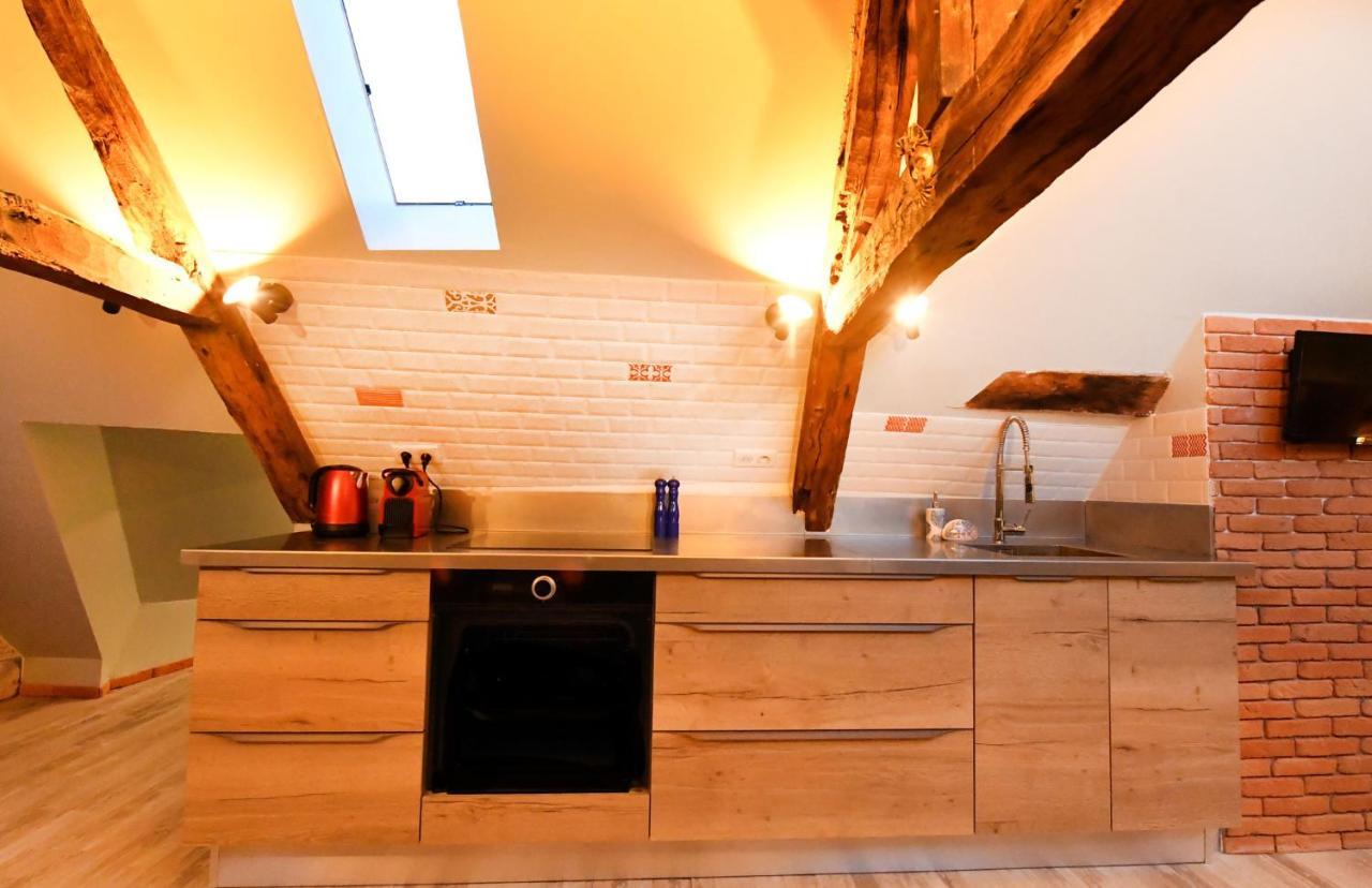Loft Sous Les Combles - Loft Under The Rafter Apartment โรเดซ ภายนอก รูปภาพ